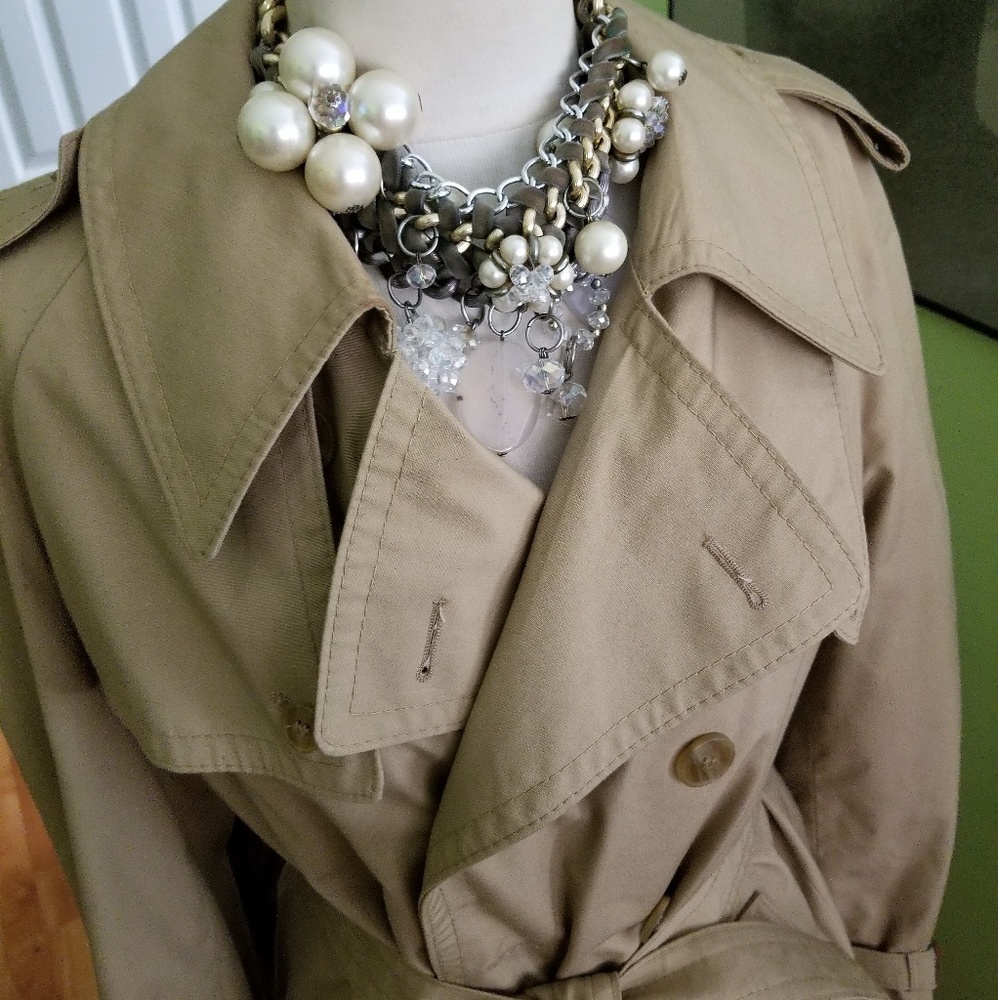 Designer Vintage Trench Coat - Picture 3 of 7